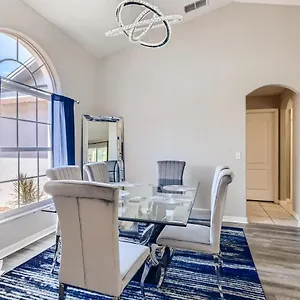 https://new-modern-relaxing-4-bedroom-pool-villa-near-disneys-parks.davenporthotels.org