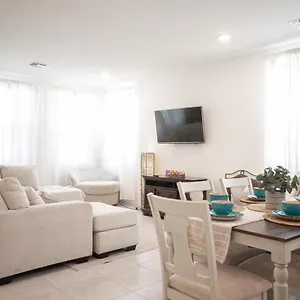 https://beautiful-brand-new-vegas-home-fits-12-15-20-min-from-lv-strip.las-vegashotels.net