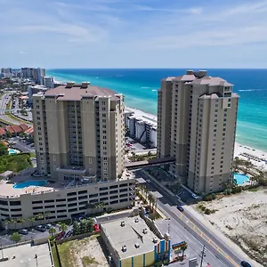 https://grand-panama.panamacity-beachhotels.com